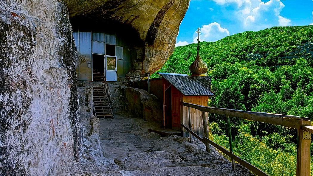 пещерный монастырь Челтер-Коба
